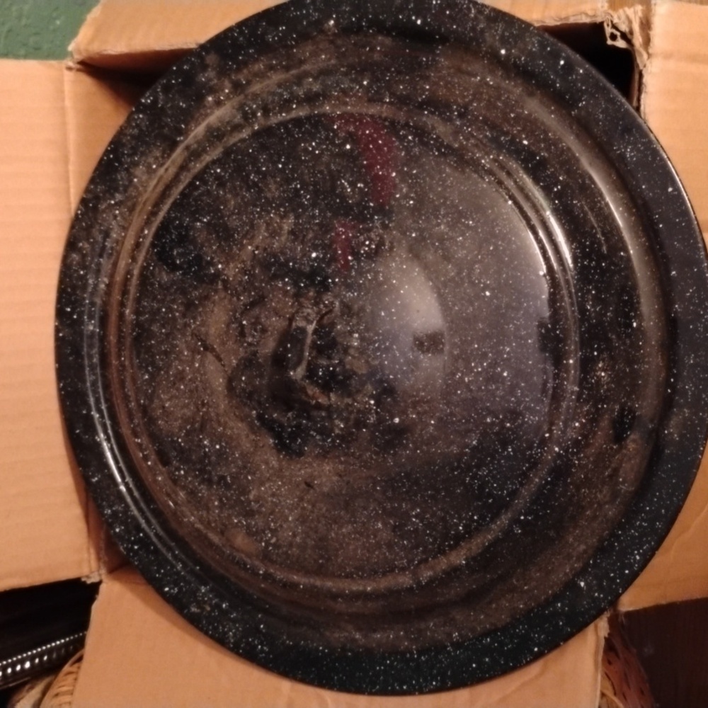 ENAMELWARE 15-in Navy Speckled Lid Pristine Vintage Condition